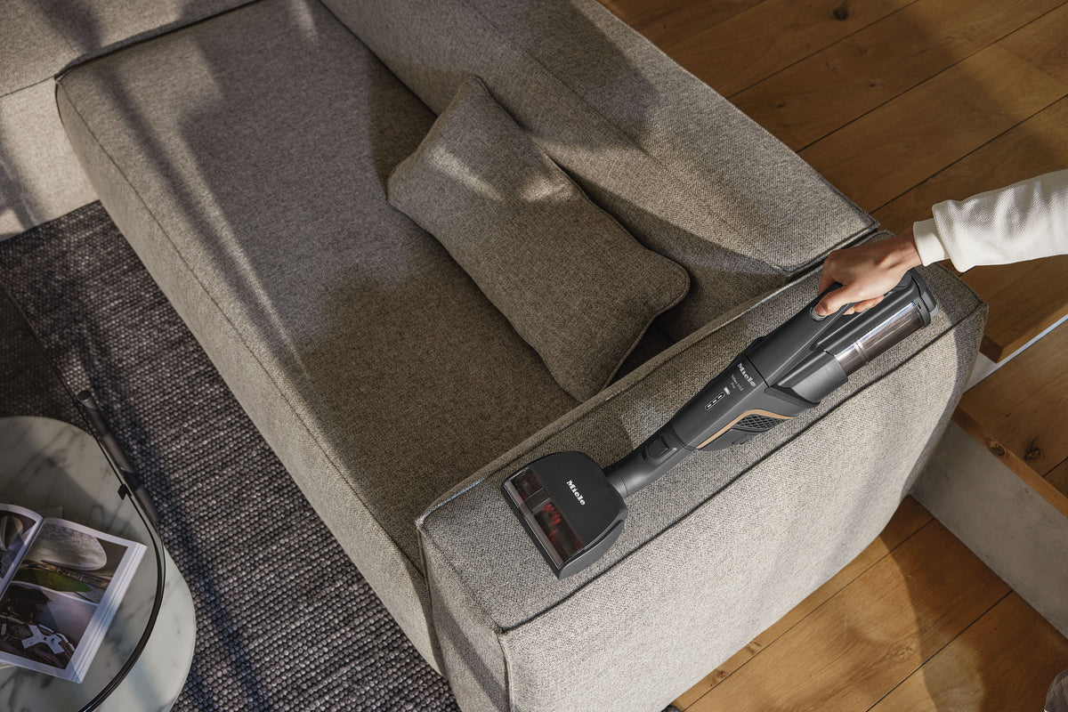 Miele HX-SEB 23 Electro Compact Handheld Brush packaging or contents
