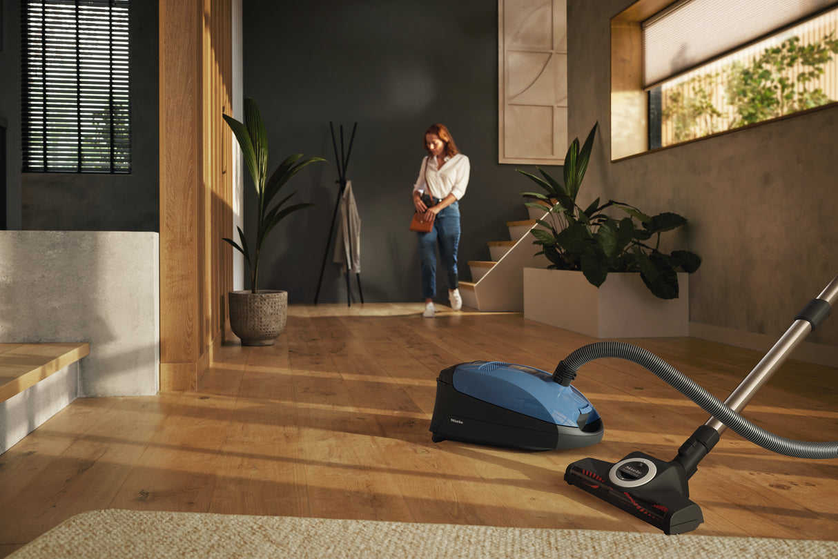 Miele Classic C1 Turbo Team Vacuum