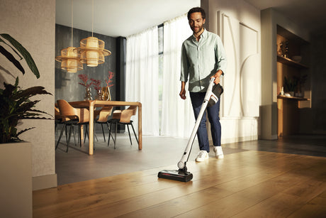 Miele Triflex HX2 Lotus White - Lifestyle