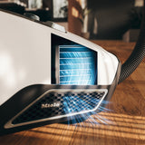 Miele Blizzard CX1 — swivel maneuverability benefit